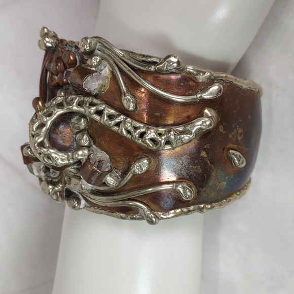 Artisan Crafted Brutalist Cuff Bracelet - Picture 4 of 15